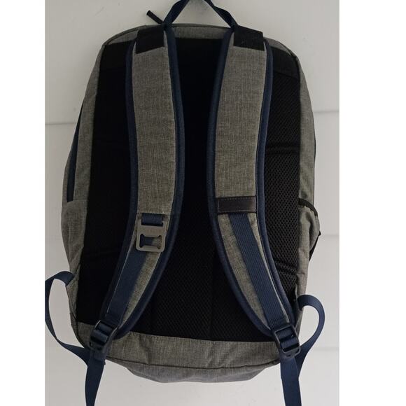 Timbuk2 Parkside Laptop backpack with Chimp logo EUC - Picture 4 of 10